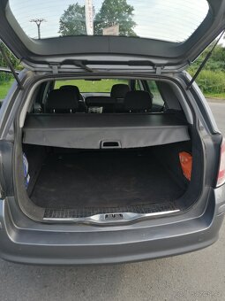 Opel Astra H - 10