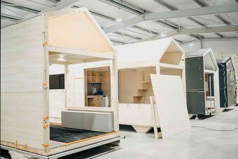 Celoroční prémiový Tiny house Woodka | moderní maringotka - 10