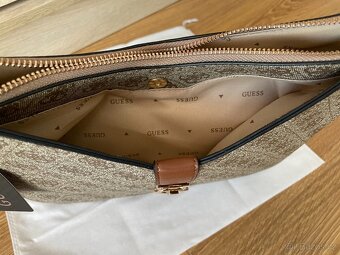 Kabelka Guess Zamira Quattro G - 10