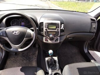 Hyundai i30 1.6CRDi kombi - 10