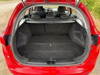 Kia Ceed kombi 1,6 CRDI 94KW 2015 ČR serviska Super Stav - 10