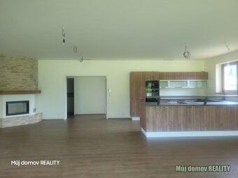 Pronájem moderní novostavby rodinného domu 6+kk, 296 m + poz - 10