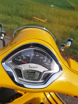 Vespa 125 GTS 2015 abs - 10