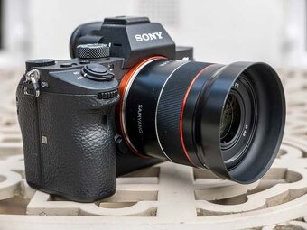 SAMYANG AF 45 mm f/1,8 pro Sony E - 10