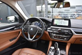 BMW Řada 5, 520d xDrive.LUXURY.ČR 1.MAJ - 10