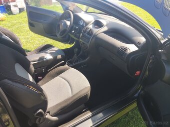 Peugeot 206 1.4 HDI + Pneu - 10
