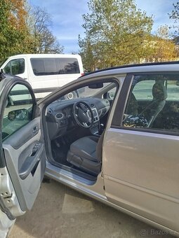 Ford Focus 1.6 - 10