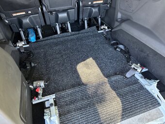 Ford Tourneo Custom - 10