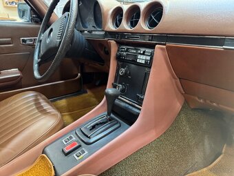 Mercedes-Benz 450 SL - 10