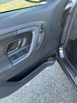 ŠKODA ROOMSTER 1.4-16V-TAŽNE ZAŘ.-KLIMATRONIC - 10