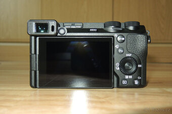 Sony Alpha ILCE-6700 tělo černé (jako nové) se zárukou - 10