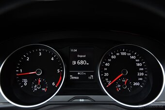 Volkswagen Passat b8 2.0 TDi CR,DKLIMA,VÝHŘEV,TEMP,1.MAJITEL - 10