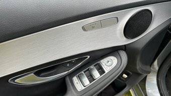 Mercedes Benz C180 - najeto 44.713 km - 10