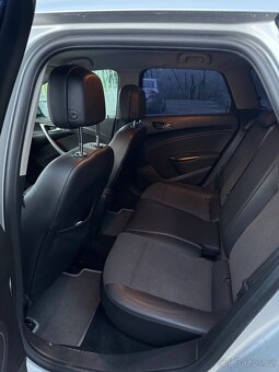 Opel Astra J Sport Tourer - 10