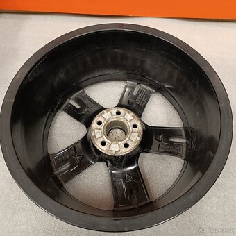 Originální alu kola na Audi A6, S6, 8Jx19'' , ET39 - 10