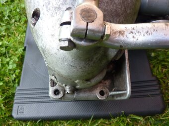 ČZ 125 B,T - motor - 10