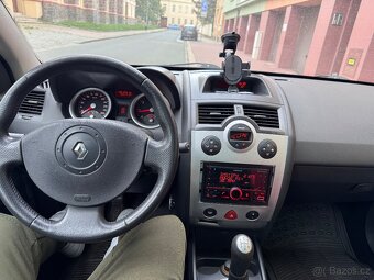 Renault Megane cabrio 1.6i 16v 83kw rok 2006 - 10