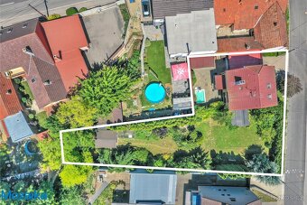 Rodinný dům s garáží a nádhernou zahradou Křepice u Hustopeč - 10