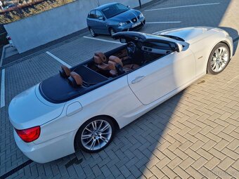 BMW E93 LCI 330I 200kW 6 st. Manuál Tovární M Paket Cabrio - 10