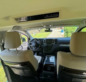 Toyota Granvia Premium - 10