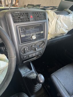 Prodám Suzuki Jimny 1,3 benz 4x4 rv 17 dovoz Belgie - 10