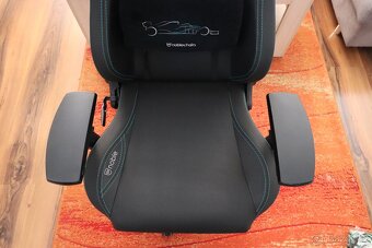 Herní křeslo EPIC Mercedes kůže perfektní stav - 10