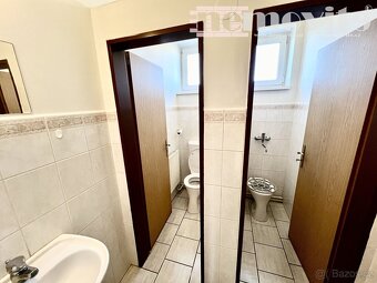 Exkluzivně nabízíme k pronájmu kanceláře, 45 m2 - Hradec Krá - 10