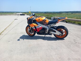 Honda CBR 1000RR REPSOL - 10