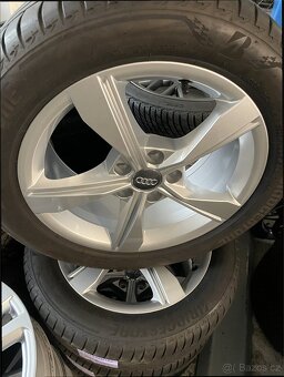 Sada letní, kola Audi A4 B9 17" originální - 10