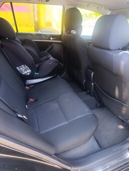 Toyota Avensis 20D - 10