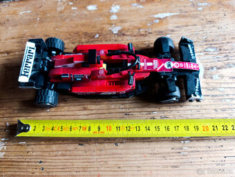 Stavebnice vozu F1 Ferrari SF 2023 - 10