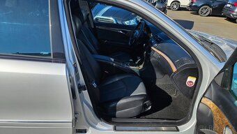 Mercedes-Benz E220 CDi Avantgarde - 10