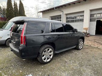 Cadillac Escalade - 10