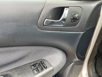 Škoda Octavia 1.9 TDI combi 96 kW digiklima tažné z. - 10