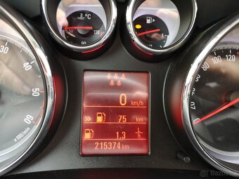 Opel Zafira 2.0 CDTi 121 kW Xenon. 7.Míst - 10