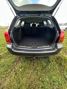 TOYOATA AVENSIS 2,2D-CAT 130KW - 10