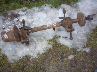 prodám staré hřídele na kotoučové pily či brusky, či na jiné - 10