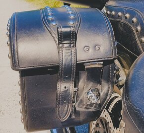 YAMAHA XV 1600 A - 10