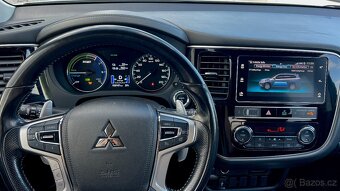 Hybridni Outlander 2.4PHEV 165Kw Matrix svetla EVdojezd 50km - 10