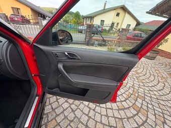 Škoda Yeti 2.0TDi MONTE CARLO 4x4 PANORAMA - 10