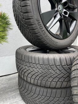 Originál Škoda 215/55 R17 - 10