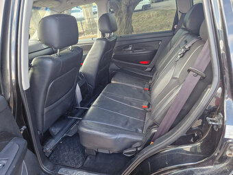 SsangYong Rexton 2.7 XDi 132 kW 11/2012 - 7 míst - 10