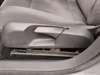 Volkswagen Golf 2.0 TDi , 100 kW nafta, 2010 - 10