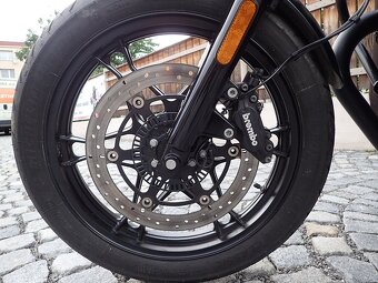 MOTO GUZZI V7 III Stone - 10