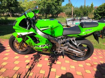 Yamaha FZR 600, CBR 900RR, Zephyr, ZX-9R, Cagiva Freccia - 10
