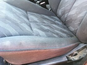 Interiér benz E  rok 2002 - 10