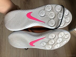 Nike Phantom salovky, velikost 38 - 10