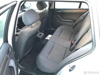 BMW 318d Touring Facelift E46 - 10