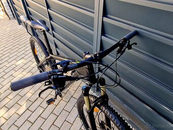 (70)Horské hliníkové kolo Felt Air 29" Kotoučové brzdy - 10