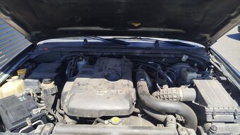 nissan pathfinder - 10